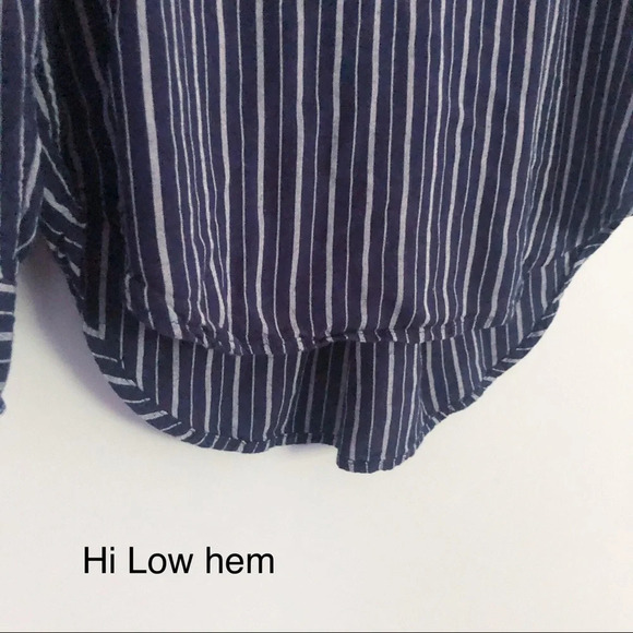 Beachy Nautical Pullover Navy Blue Striped Top S Coastal Soft Universal Thread - Picture 4 of 9